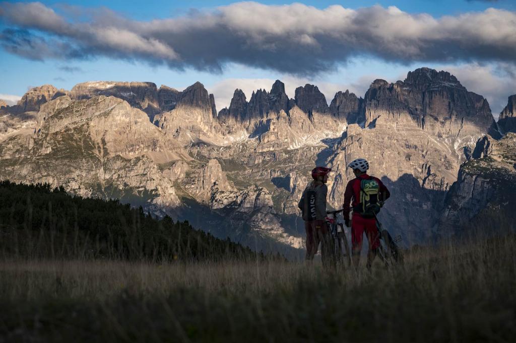 itinerari bike in Paganella per una vacanza a Andalo all\'insegna dello sport e il divertimento sulle Dolomiti di Brenta