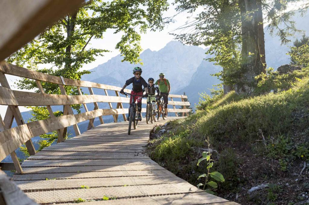 itinerari bike in Paganella per una vacanza a Andalo all\'insegna dello sport e il divertimento sulle Dolomiti di Brenta